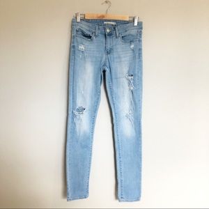 Levi’s 711 Ripped Skinny Jeans Light Wash, Size 27